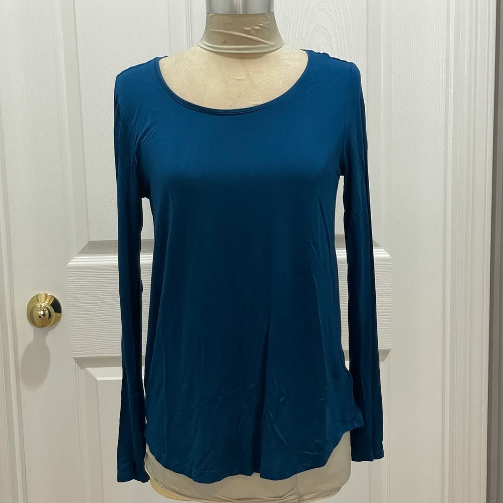 Gap Luxe Teal Long Sleeve tee
